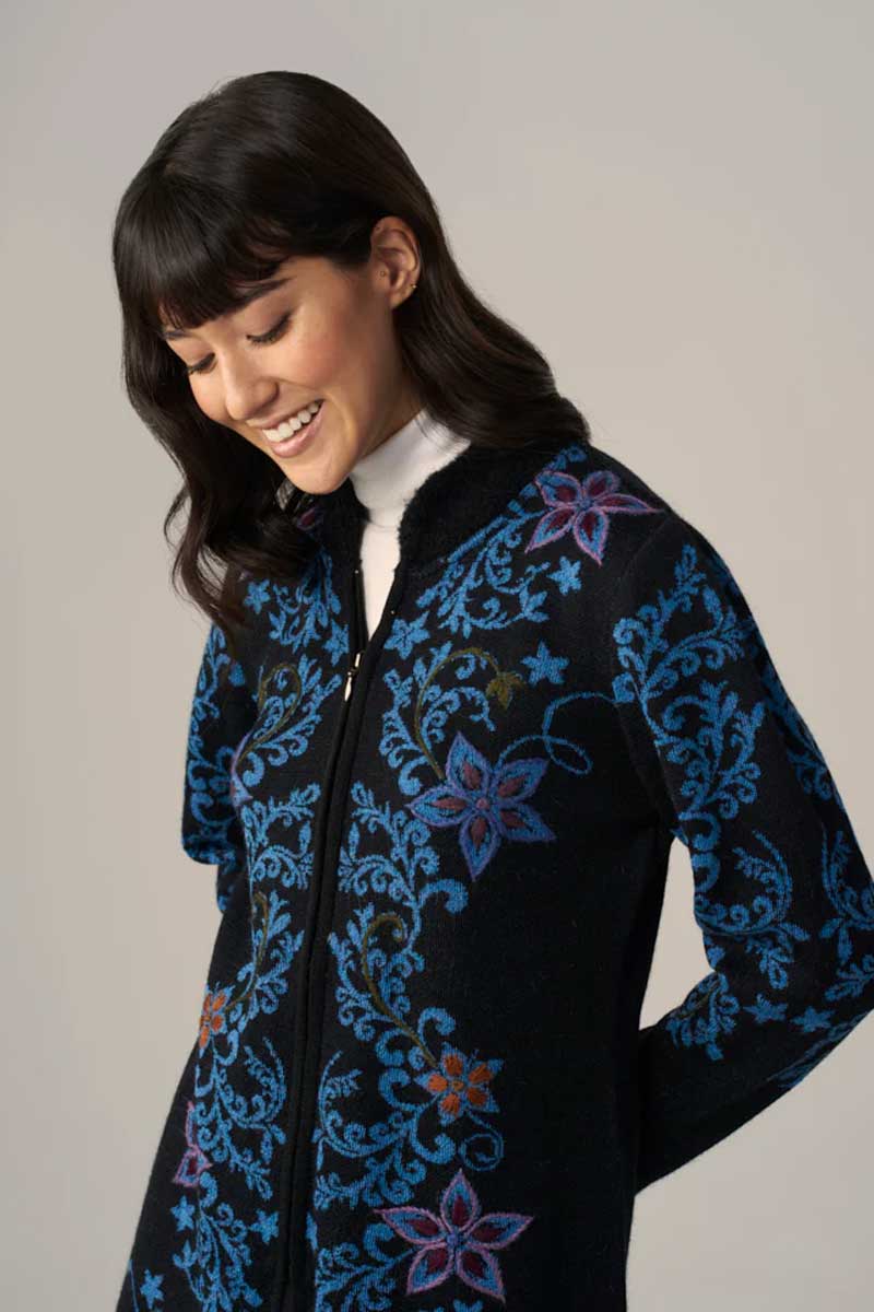 Wuaman Women's Sweater Alpaca Blend Coat with Embroidery - Zipped