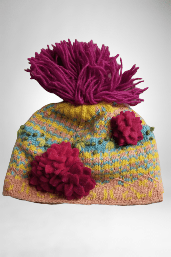 Icelandic Design Hat women Wool Hat from Icelandic Design - pom-pom