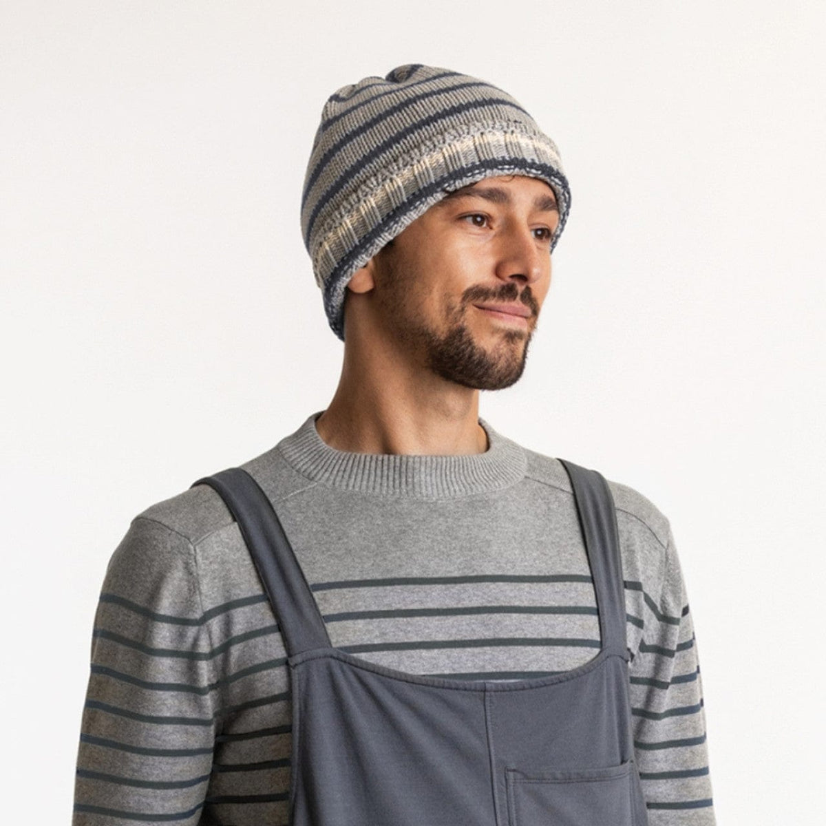 Maggie&#39;s Hat unisex Grey Stripe Chunky Beanie