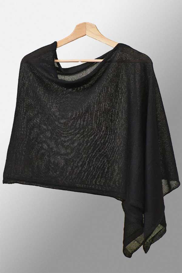 Wuaman Women&#39;s Sweater Black / one size Alpaca Blend Light Poncho (dress topper)
