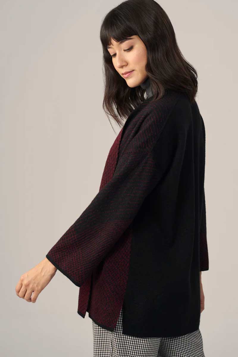 Wuaman Women&#39;s Sweater Red Black / S/M Alpaca Reversible Kimono Jacket - open